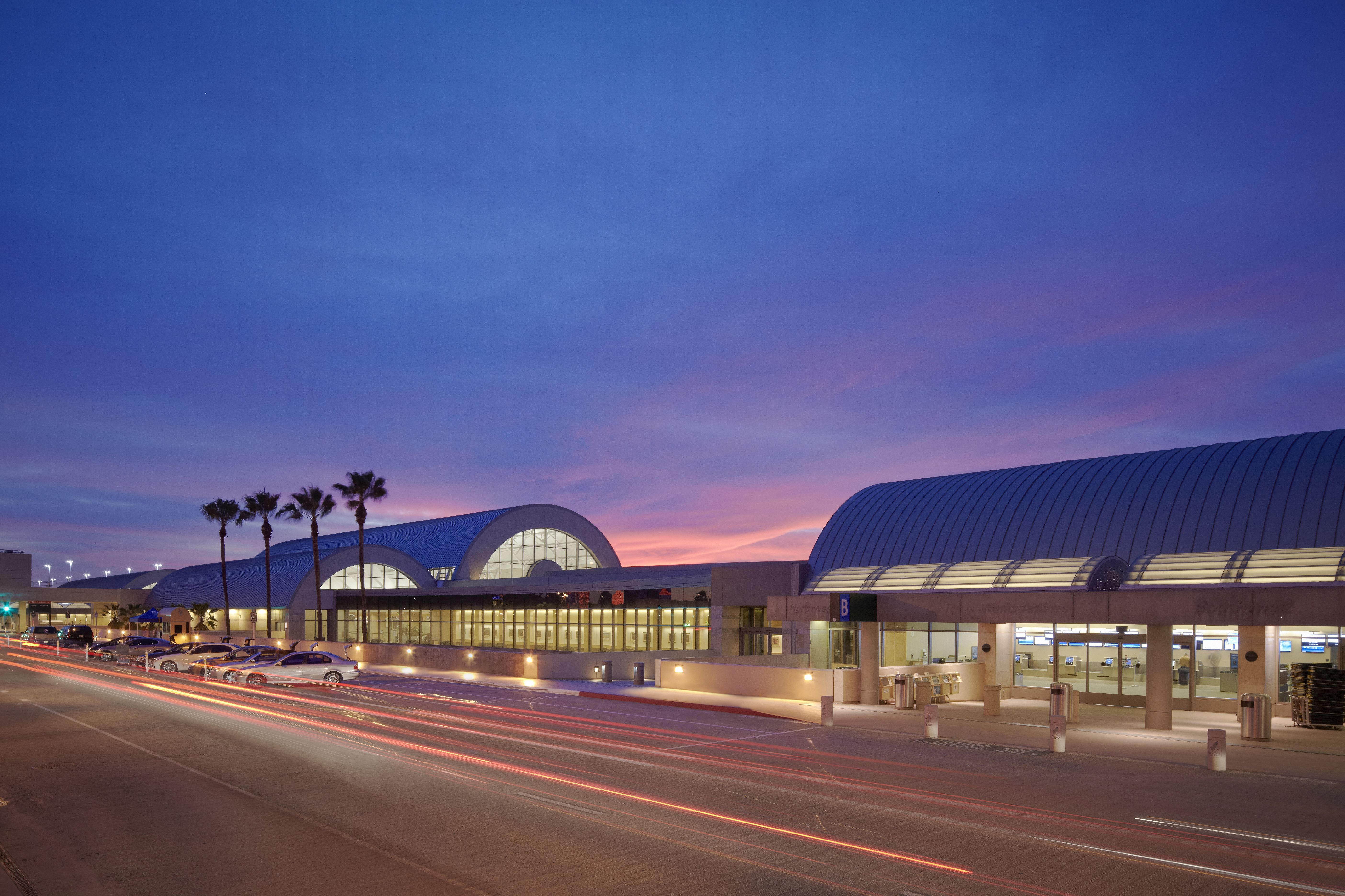 John Wayne Airport Terminal C  Santa Ana, California
Architect - Gensler